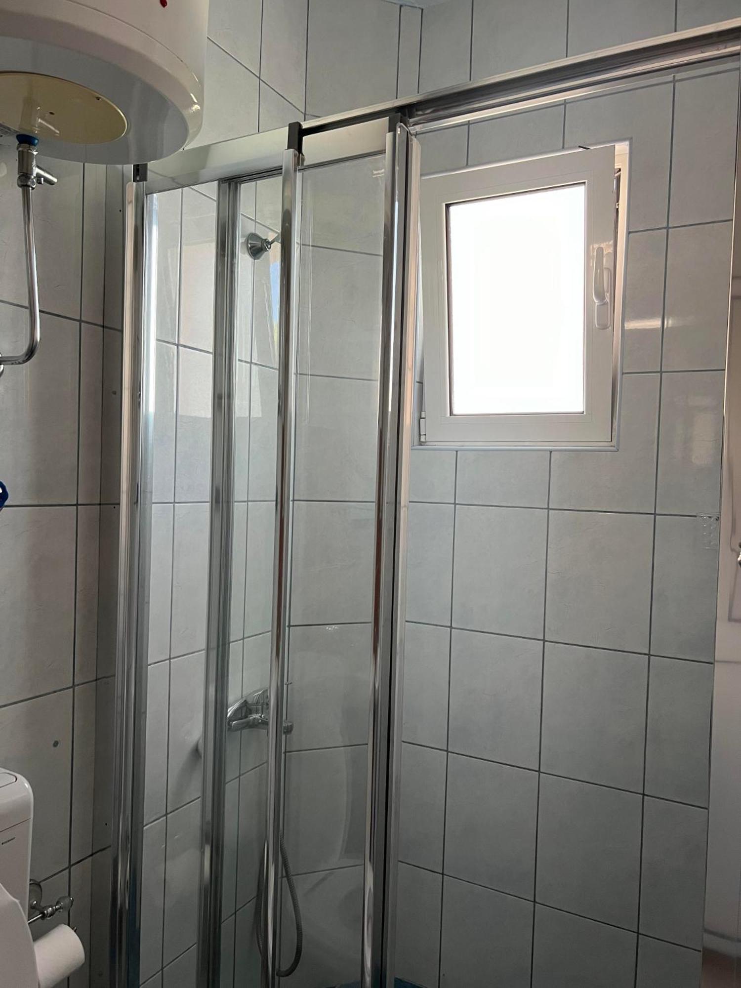 Apartments Fat E Jet - Pool & Breakfast Ulcinj Quarto foto